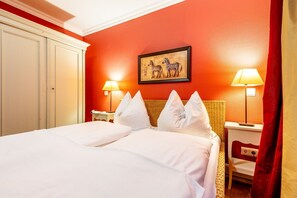 Unclassified image, 5 of 46, button