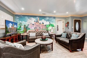 Smart-TV, Kamin, Videospiele