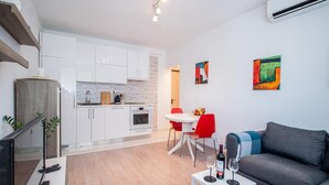 Unclassified image, 2 of 19, button - Apartments Bright Side of the Moon (Split)