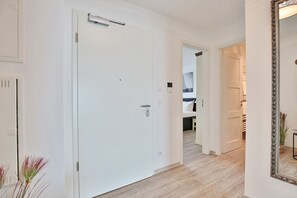 Unclassified image, 3 of 35, button