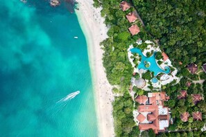 Una playa cerca