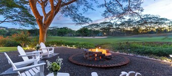 Closest Home to Playa Conchal • Pool, Golf Cart, Fire Pit & Beach Club Kayaks/Paddleboards