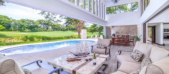 Golfer's Paradise: Villa w/ Pool, Fire Pit, Golf Cart & Beach Club Access, Closest to Playa Conchal!