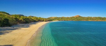 Closest Home to Playa Conchal • Pool, Golf Cart, Fire Pit & Beach Club Kayaks/Paddleboards