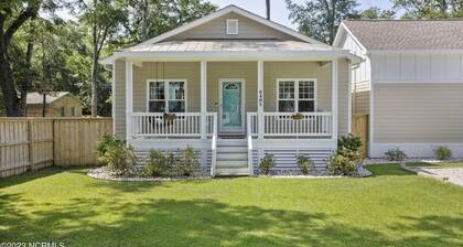 Only TWO MILES to the beach! Custom bungalow. Fenced-in yard!