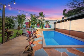 Outdoor pool - BOHO Paradise, KING Bed, POOL, 1 month+LONG Term Stays,PET FRIENDLY (Pompano Beach)