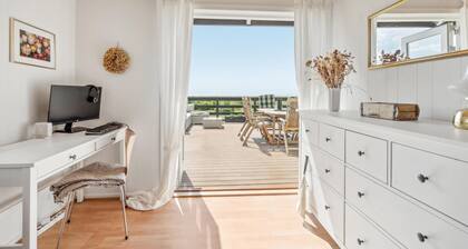 2 bedroom awesome home in Haarby