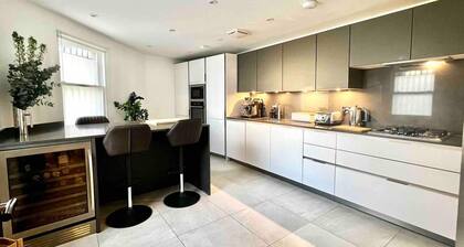 Modern Retreat in the Heart of Shoreditch