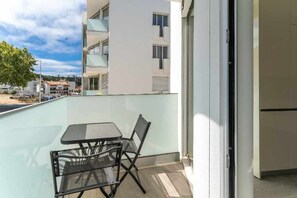 Outdoor dining - Apartamento T2 Freedom (Nazaré)