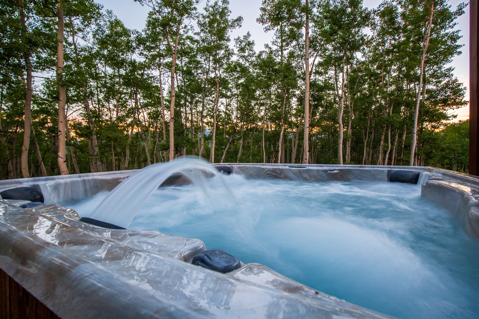 Luxury Lodge w/ Hot Tub, Mtn. Views, and Fire Pit