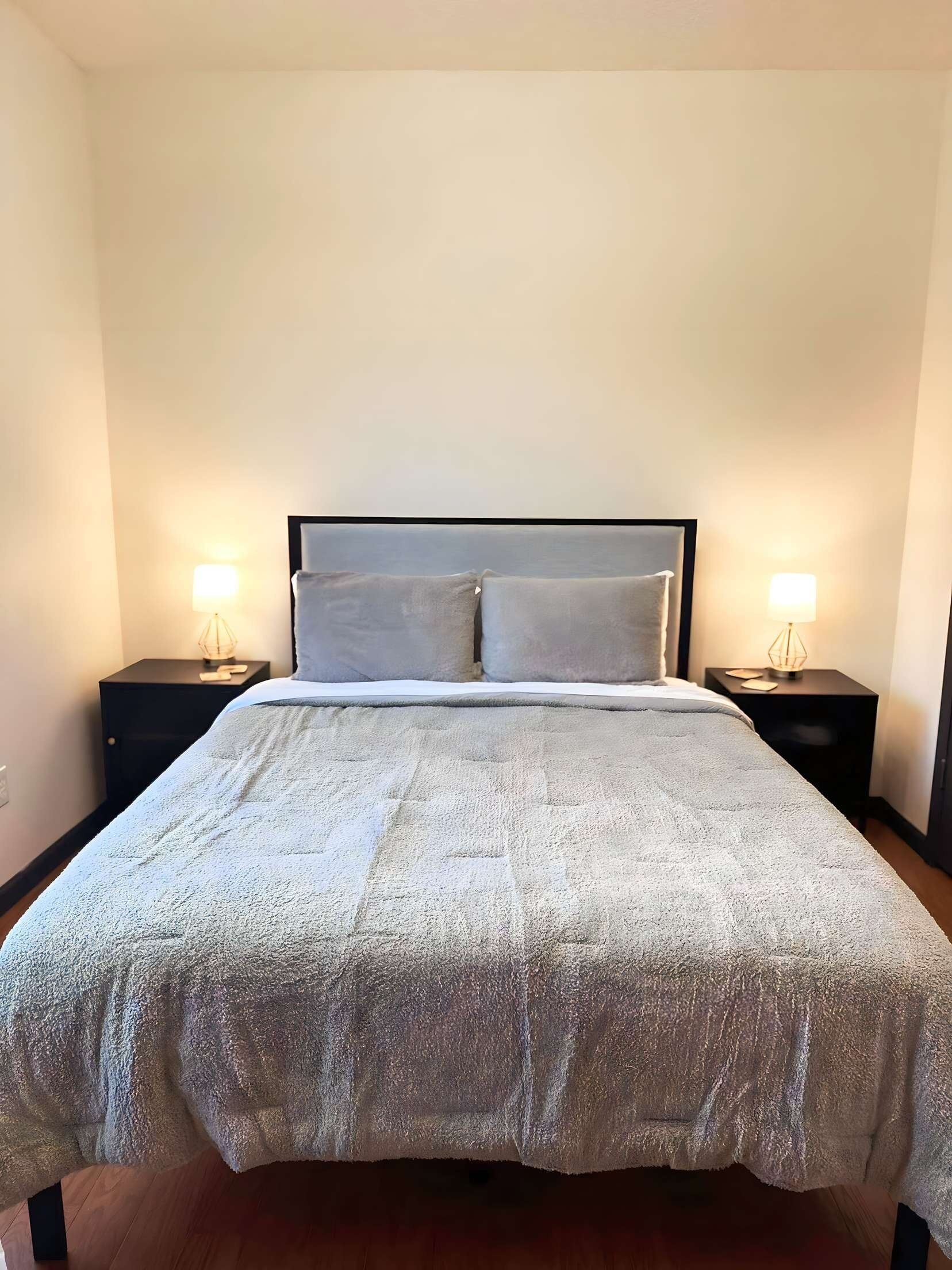 1 chambre, fer et planche à repasser, Wi-Fi, draps fournis