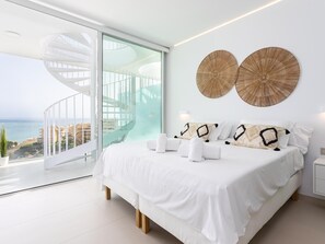 2 habitaciones, tabla de planchar con plancha y acceso a internet 