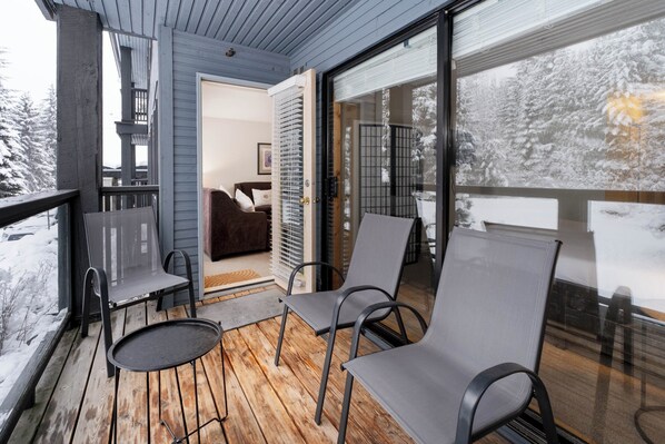 Powderhorn 307 | Terrace/patio - Powderhorn by Whistler Premier (Whistler)