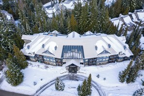 Exterior - Powderhorn by Whistler Premier (Whistler)