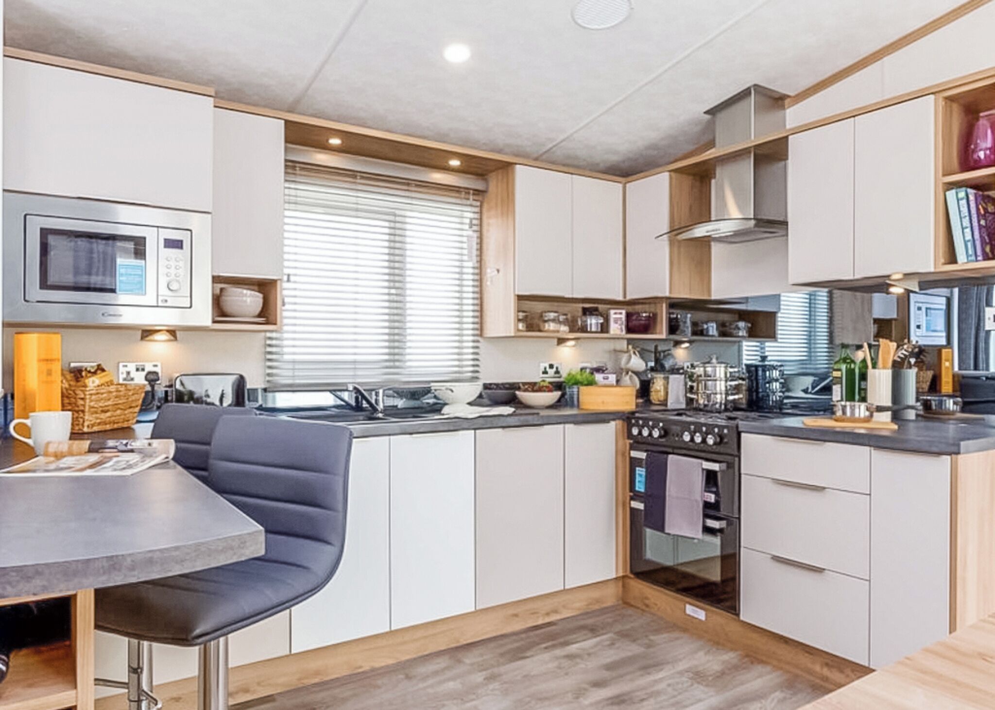 Fridge, oven, stovetop, toaster