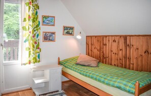 2 bedrooms, iron/ironing board, free WiFi - 2 bedroom nice home in Fjälkinge (Fjälkinge)
