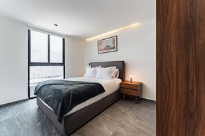 2 chambres, fer et planche à repasser, Wi-Fi, literie fournie