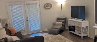 AUsome Auburn Condo 2b/2b