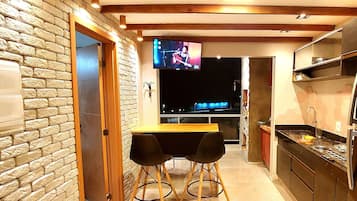 2 bedrooms, desk, free WiFi