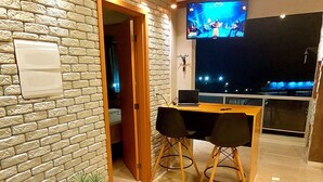 2 عدّة غرف نوم ومكتب وواي فاي مجانًا