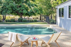 Outdoor pool - Yallingup Homestead - Lakeside Rural Retreat (Yallingup Siding)