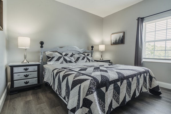1 bedroom, WiFi, bed sheets