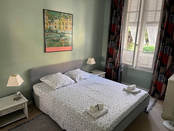 3 Schlafzimmer, Bügeleisen/Bügelbrett, WLAN, Bettwäsche