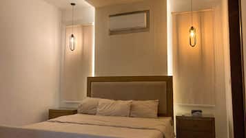 3 chambres, fer et planche à repasser, Wi-Fi, draps fournis