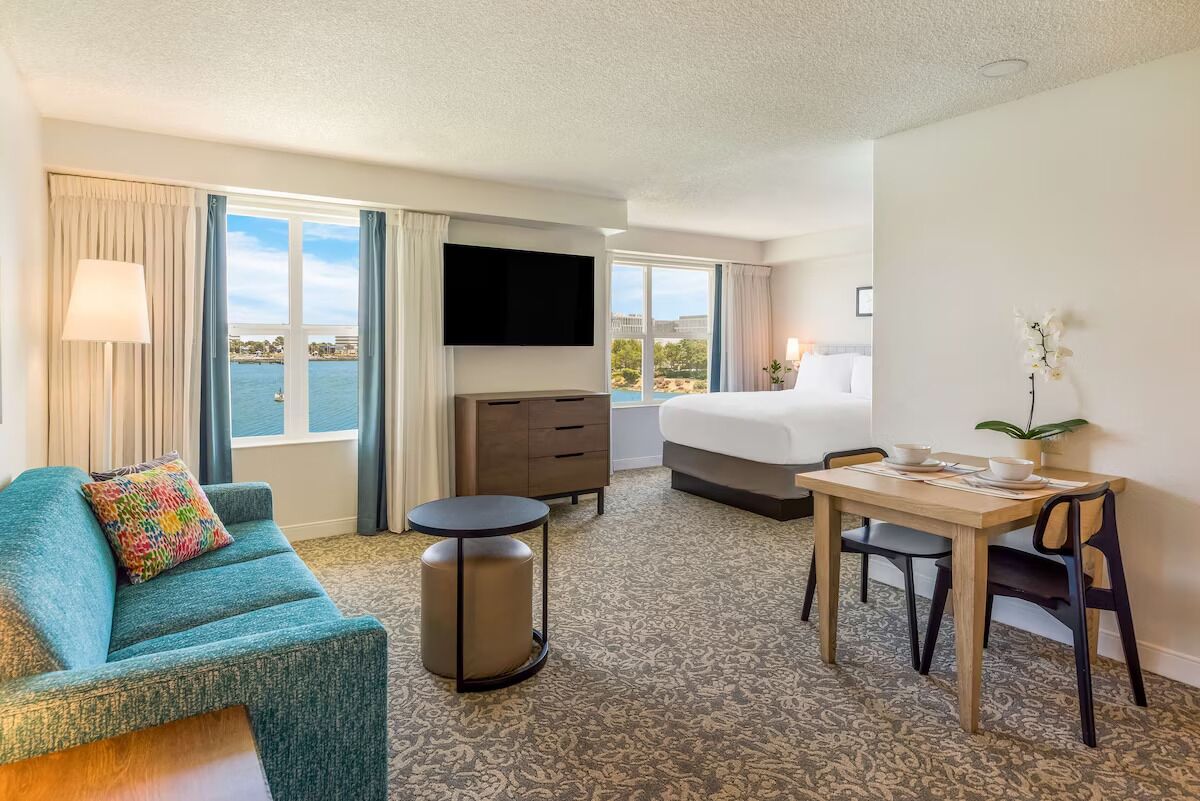 Waterfront Suite | 1 Queen Bed | Free Breakfast | Near San Francisco Airport - Millbrae, CA