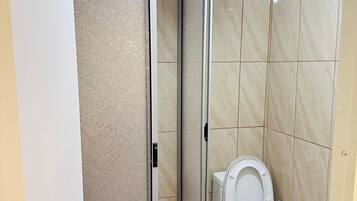 Handdukar, tvål och toalettpapper