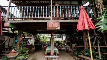 Area banquet outdoor