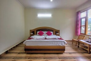Deluxe Double Room, Mountain View | Free WiFi, bed sheets - Goroomgo J J Regency Manali (Manali)