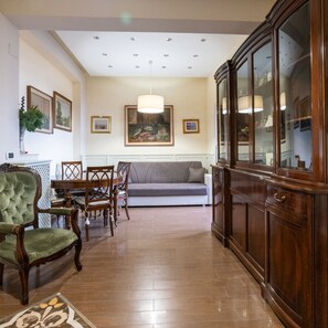 2 عدّة غرف نوم