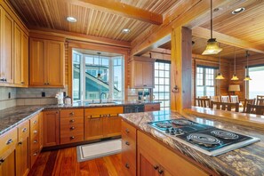 Fridge, microwave, oven, stovetop - Breathtaking Panoramic Ocean Front Views, Hot Tub, Game Room w/ Pool Table, Private Stairway 2 Beach (Lincoln City)