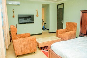 Chambre Simple | Coffres-forts dans les chambres, bureau