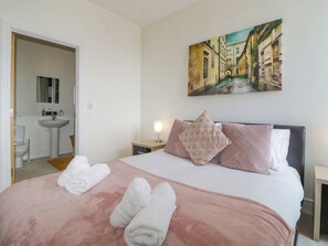 Cottage | 2 bedrooms, individually decorated, individually furnished, free WiFi - The Penthouse, Phoenix Quay (Plymouth)