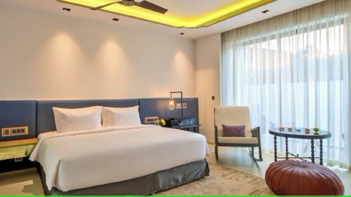 7 bedrooms, iron/ironing board, WiFi, bed sheets