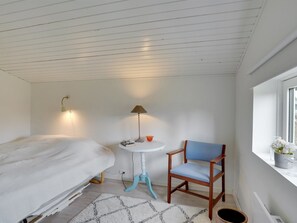 3 bedrooms, Internet