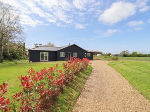 Exterior - Pippin Cottage (Clacton-on-Sea)