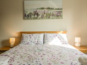 2 bedrooms, individually decorated, individually furnished, free WiFi - Bramley Cottage (Clacton-on-Sea)