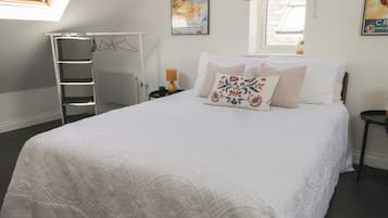 2 bedrooms, individually decorated, individually furnished, free WiFi