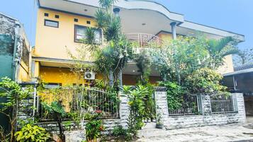 Bagian depan properti