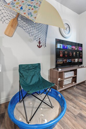 Interior - Private Studio in Citrus Heights w/parking (Citrus Heights)