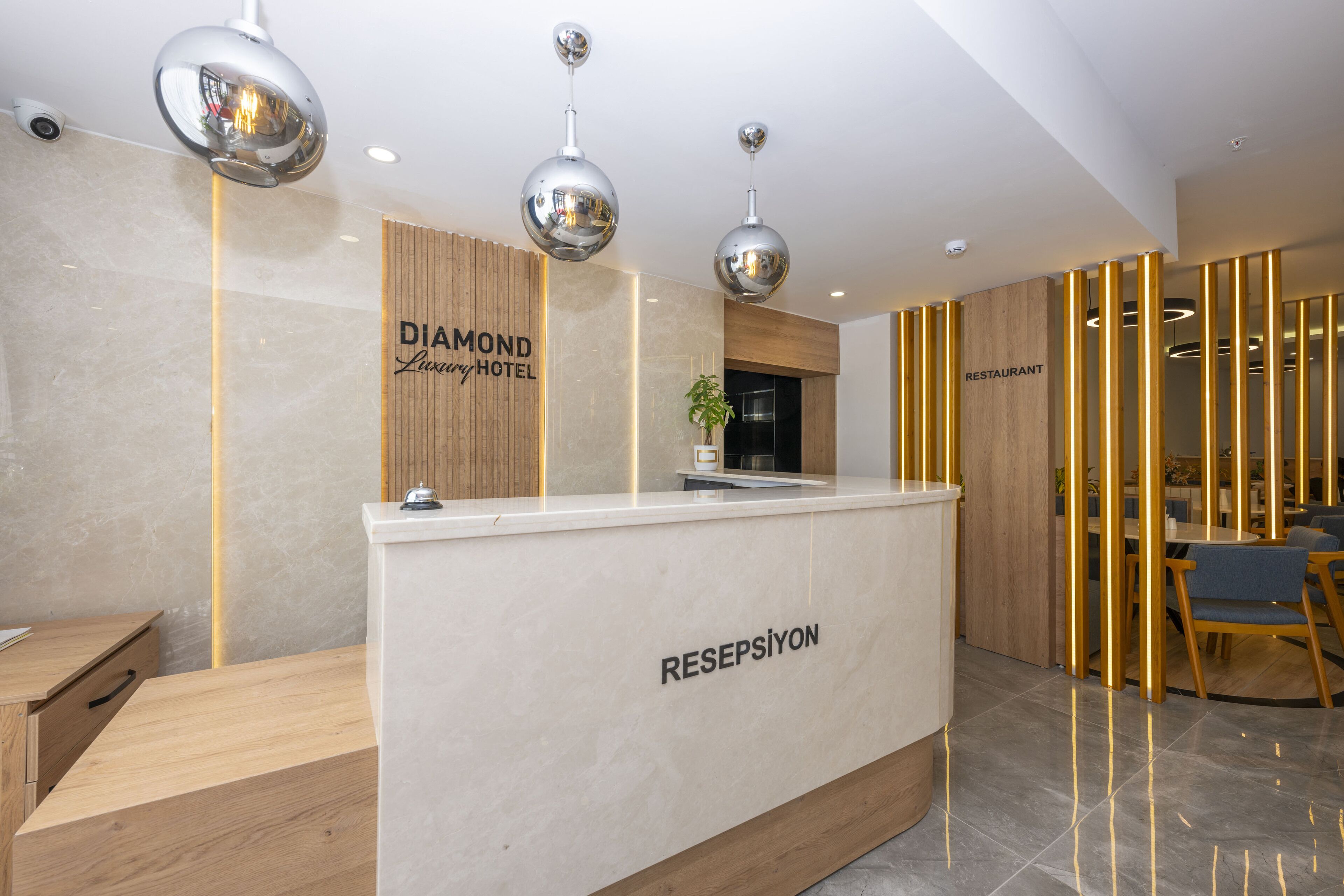 Foto - DIAMOND luxury Hotel