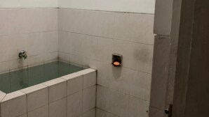 Deluxe Single Room | Bilik Mandi