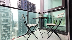 City Apartment | Balcony - Melbourne One 2B2B1C Apt by GoodLive (Melbourne)