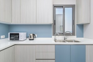 Réfrigérateur, micro-ondes