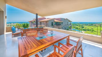 基本公寓客房 | 露台/庭院