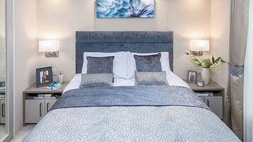 2 bedrooms