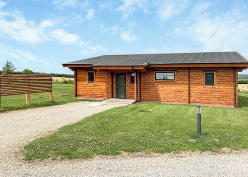 2 bedroom accommodation in Withernsea